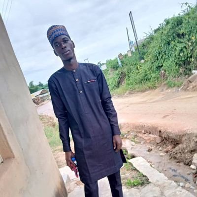 Akinniyi Ibrahim Oladimeji
A graduate of Civil Engineering Technology
Painter by profession
Practicing Muslim
Qur'an in my Memory
Aiming to touch people's life