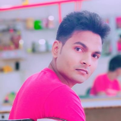 Prashan37044231's profile picture. Jay Mahadev
     
हमें न मोहब्बत मिली न प्यार मिला  हम को जो भी मिला बेवफा यार मिला! अपनी तो बन गई तमाशा ज़िन्दगी  हर कोई अपने मकसद का तलबगार मिला!💔 😢