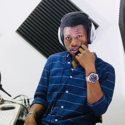 🗣️💬 Excellent Spot-on Graphic Designer👨🏽💻 Arsenal 4L🔫🎨 Animator🦸🏽♂️ Motion Graphics 🛸 Crypto enthusiasts 👈🏽 born tutor at all fields listed👨🏽🏫