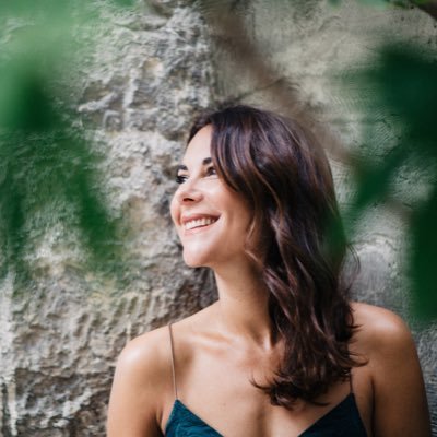 J’écris, je réalise et je dirige des projets en free-lance |🎬@capacorporate | 👩🏻 @blacktwin | ✍🏼📷@lavoisineblog