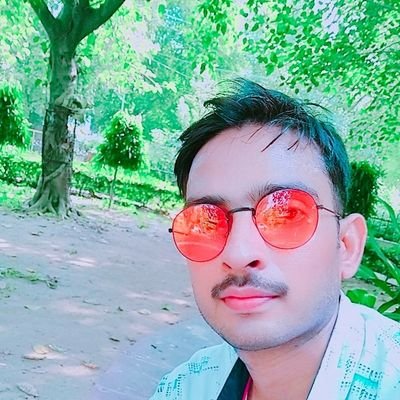 My self Lalit mohan
हम टूट कर बिखर जाएंगे पर हमारा वादा नहीं....
One nail drives out another