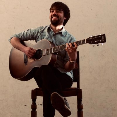 One half of @smithandbrewer - guitarist, singer, songwriter, guitar teacher.