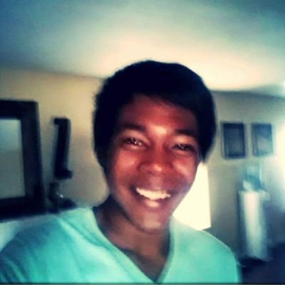 maybeKiah's profile picture. this game sucks