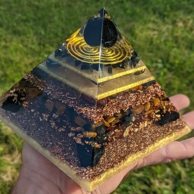 Patriot, addicted to truth, Orgonite Pyramid creator by night, Residential home/barn builder by day