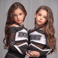 Presley and Fallon - TWINS(@FallonPresley) 's Twitter Profile Photo