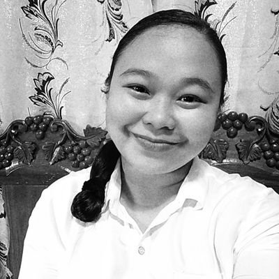 lynarapoc07's profile picture. Live a life you love 🌻