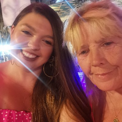 Shannon64320142's profile picture. Scottish, Animal lover, movie buff and gambler, that pretty much sums me up 😂