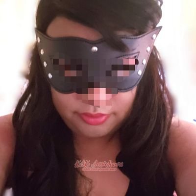 Asian crossdresser that loves playing with 🍆. looking for men to come by my gloryhole or into being blindfolded, bound and edged .