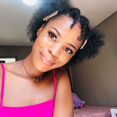 •God👑 and Family first♥️•28/02/199*•Foodie😋😍•Friendzoner😎😉😊•Selcouth💎•Aspiring Model🔥