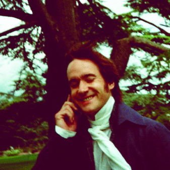 acireacirexo's profile picture. the rest is confetti ✨