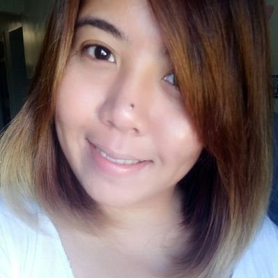 MaeMarjori's profile picture. hopeless romantic, coffeeholic ☕️    #bloom since I saw Maloi giving pamasahe to a bloom 💛💐