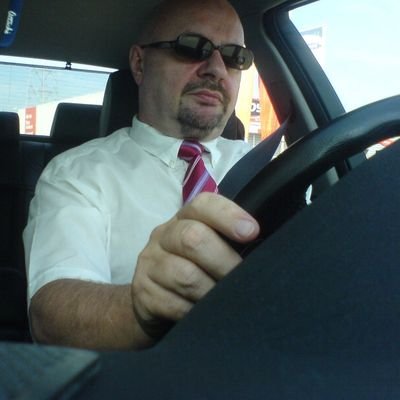 Gaulois, Nationaliste, climato-sceptique Défenseur de l'Occident Chrétien, FREXITEUR, je roule en SUV diesel 😁😁😁