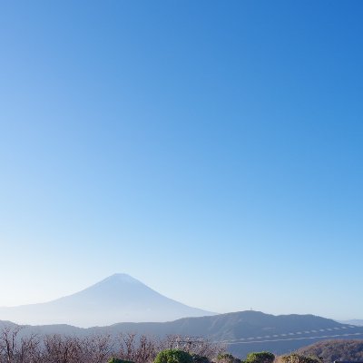 北海道に住んでいます。 キャンプやドライブが大好きで、家族で西へ東へ飛んでいます。 
ほぼつぶやきません。 他の方のつぶやきを見て喜んでいるようなアカウントです。 （たまーにキャンプめし） 
※無言フォロー失礼します
#キャンプ好きとつながりたい　#シンママ　#親子キャンプ　＃ダッチオーブン　#DOD　#ユニフレーム