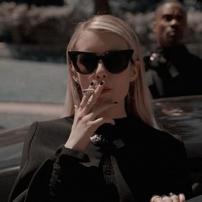 _chunyeol's profile picture. .𝐟𝐫𝐨𝐦 𝐜𝐥𝐚𝐢𝐫 𝐝𝐞 𝐥𝐮𝐧𝐞