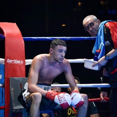 Young Benn 🇩🇿🇫🇷                        Boxeur Professionnel (8-0-2)      Blagnac Boxing Club