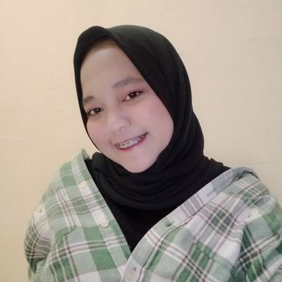 Lianaiyut's profile picture. Fadli