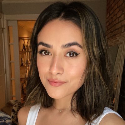 RominaReignbow's profile picture. Queen
