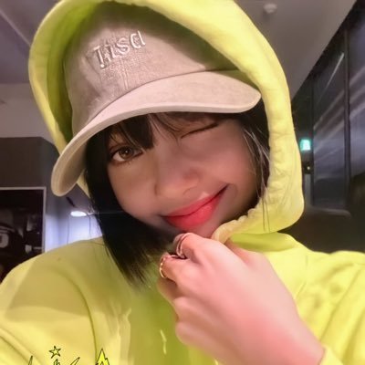 #LISA: living on these bitches mind rent free