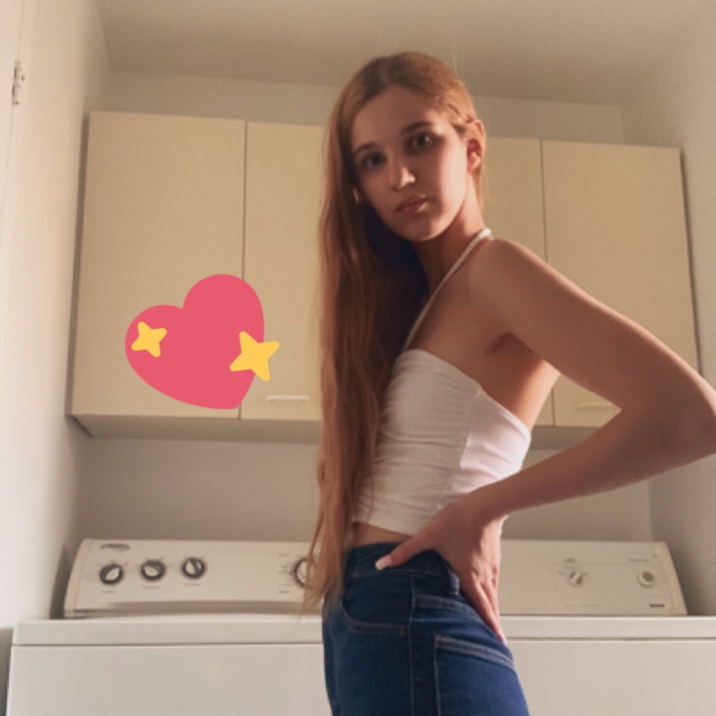 J’ai 16 ans et je suis à cité des jeune ma ville sais Vaudreuil-Dorion j’ai une soeur et un frère que j’aime beaucoup et je suis célibataire