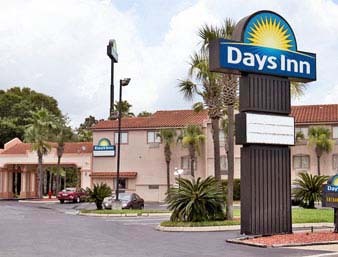 Days Inn Jacksonville Orange Park FL Hotels offers a quality Hotel room close to Jacksonville and surrounding areas with easy access off I-295 exit 10.