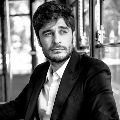 • @LinoGuanciale •