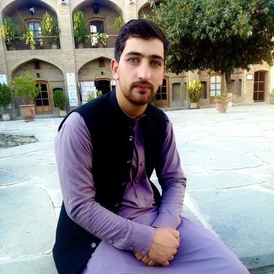 MirwaisSapai's profile picture. په هغوی هیڅکله،
خپل وخت مه خرابوه،
څوک چي دي یوازې د خپلې اړتیا،
پر وخت غواړي.
