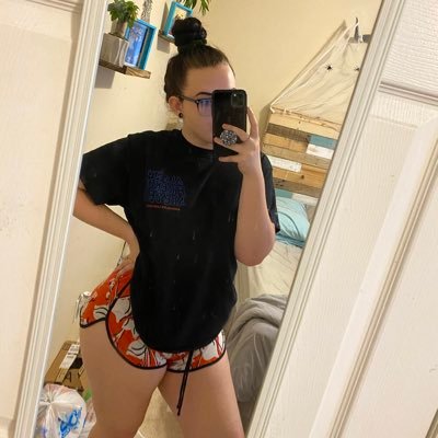 ColtJazmin's profile picture. Cum and play with me daddy!! 🤪💕    Just here to promote my onlyfans 💦 ❤https://t.co/GDnQSX7caq