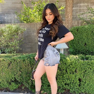 lexiewalker28's profile picture. Love been a person I am