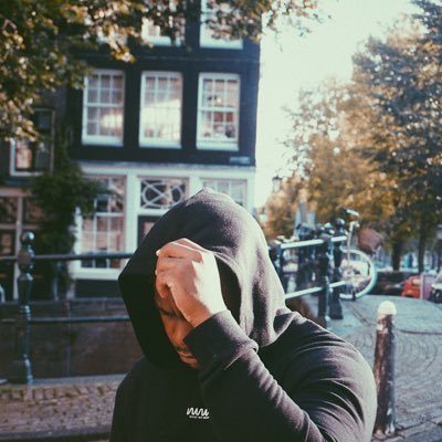 Don’t beef me, I have 3 degrees. MSc Computer Science student 💻 Product Manager DJ Rubén Castillo 🎧 Mostly LDN 🇳🇬 🇬🇧 Usually AMS 🇳🇱