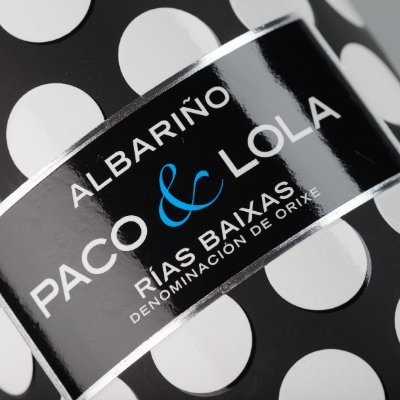 Bienvenidos al perfil oficial de Paco & Lola. Disfruta de un consumo responsable. 100% albariño || D.O. Rías Baixas