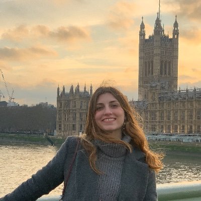 Estudiante de #MarketingDigital en @aulacm

¡Échale un vistazo a mi página web! 👉🏼 https://t.co/5j7hbHxyjc

#riseandshine ✨