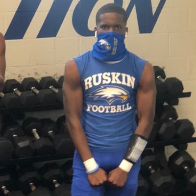 RayTravionWils1's profile picture. Class of 2023 Student Athlete|5’10|178|DB,RB,WR|Football#1|Ruskin Highschool 🦅