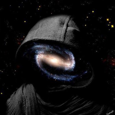 Me llamo Xerach García y soy el director del podcast Enigmas al Descubierto. Investigador y escritor sobre esas misteriosas luces en el cielo.