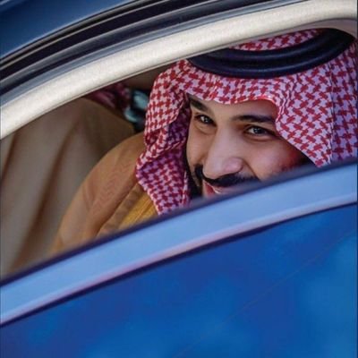 ‏من باب البحث عن المنطق : اتبعت الهلال 
ومن باب السعي وراء الفخر : انتميت الى الهلال