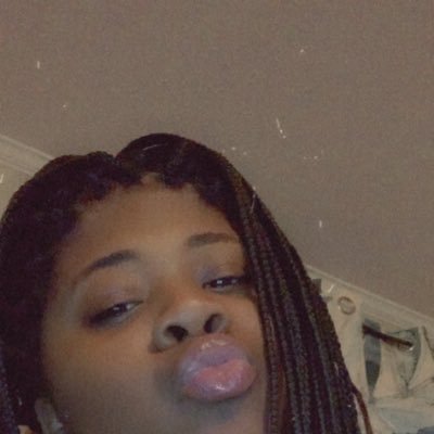 nyyy_lynn's profile picture. MADE A TWITTER BITCHES😬