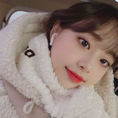 #JUNGKOOK: instead of brain there is hyejoo 💖
she/her 16