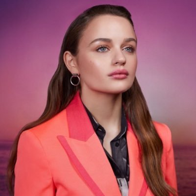 WE'RE NOT JOEY. This twitter is for the upcoming fansite 'Joey King Fan' dedicated to the super talented @joeyking. Follow for news, photos, and site updates.