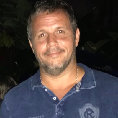 Engenheiro especialista em infraestrutura, rodovias, Remista, amante de um bom futebol, apreciador do bom paladar regado a um bom nectar.
