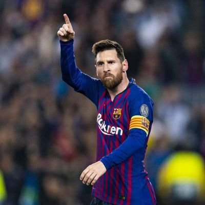 Me apasiona el fútbol, las artes marciales mixtas y enseñar idiomas / Acá hablo de deportes en general, pero principalmente de un tal Leo Messi. 🐐