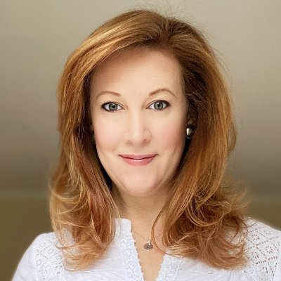 Product Design & Design Systems Leader @Yext • @CEB alum • Zealous & self-confident creative, mother of two, wife of @JeffPfiffner