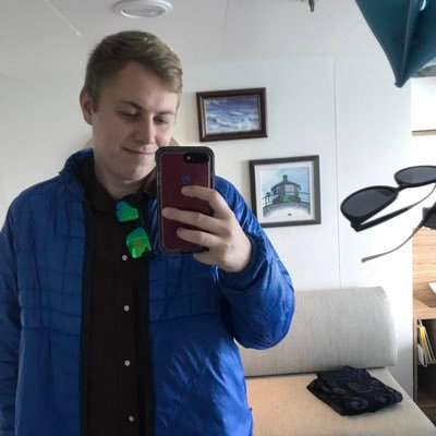 RobbyBarton15's profile picture. 