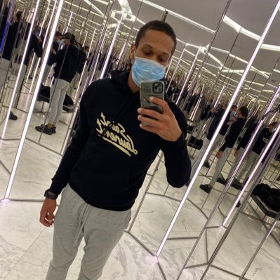 CheckingforZae's profile picture. I’m on the road to riches🗽