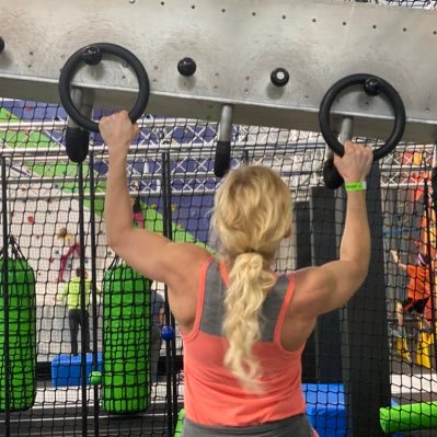 Physical Education teacher, POLAR Go Fit user, POUND instructor, and cross country coach #strongisbeautiful #heartrate #hiittraining #pound
