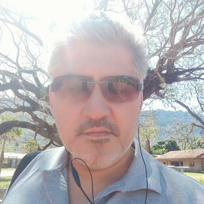 moisesviera's profile picture. Consultor en Tecnologías de la Información, amante de la vida simple y apacible, Librepensador y Aprendiz.