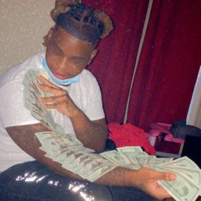 $CM 💙 R♿️lln W My 6ix🌟 Penthouse Still In Motion 💕 I’m The Lil Bro👶🏾 But I Got Big Raccs 🏋🏽♂️