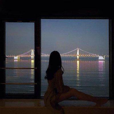 madtree5's profile picture. 3안녕하세요  만남 할 오빠 톡 주세요 AKA514