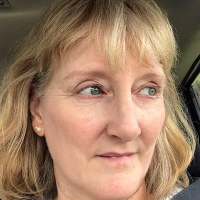 Author, Mom, Grannie, Democrat, former Army wife, Postmaster's Daughter