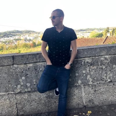 danielmachad09's profile picture. 🌹