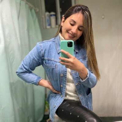 FrannAlvaradoo's profile picture. 