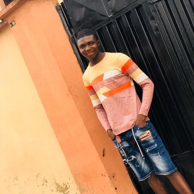 CashPeaceout's profile picture. 